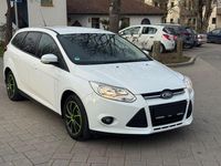 Gebraucht Ford Focus Trend 86 PS (63 kW) 2012 Weiß Kombi