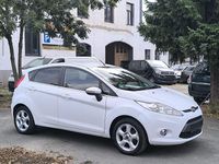 Gebraucht Ford Fiesta Titanium 82 PS (60 kW) 2012 Weiß Kleinwagen