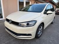 Gebraucht VW Touran 116 PS (85 kW) 2019 Beige Van / Kleinbus