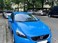 Gebraucht Volvo V40 Kinetic 120 PS (88 kW) 2016 Blau Kombi
