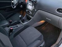 Gebraucht Ford Focus Ghia 145 PS (106 kW) 2009 Kombi