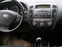 Gebraucht Kia Ceed 126 PS (92 kW) 2009 Schwarz metallic Kleinwagen