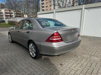 Gebraucht Mercedes C180 143 PS (105 kW) 2004 Beige Limousine