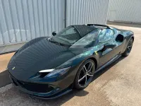 Gebraucht Ferrari 296 829 PS (609 kW) 2023 Grün Cabrio