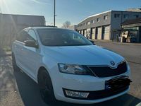 Gebraucht Skoda Rapid Joy 90 PS (66 kW) 2016 Weiß Kleinwagen