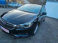 Gebraucht Opel Astra 105 PS (77 kW) 2017 Schwarz Kleinwagen