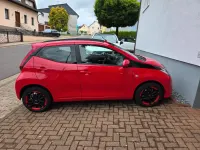 Gebraucht Toyota Aygo 72 PS (52 kW) 2019 Rot Kleinwagen