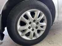 Gebraucht Kia Carnival Basis 185 PS (136 kW) 2008 Diamantsilber met. Van / Kleinbus