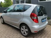 Gebraucht Mercedes A180 118 PS (86 kW) 2011 Silber Kleinwagen