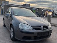 Gebraucht VW Golf IV 75 PS (55 kW) 2004 Grau Limousine