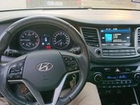 Gebraucht Hyundai Tucson Style 177 PS (130 kW) 2016 Silber SUV