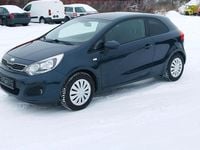 Gebraucht Kia Rio 109 PS (80 kW) 2014 Blau Limousine