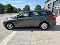 Gebraucht Ford Focus Trend 120 PS (88 kW) 2015 Grau Kombi