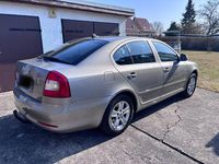 Gebraucht Skoda Octavia Ambiente 122 PS (89 kW) 2010 Beige Limousine