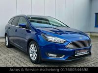 Gebraucht Ford Focus Titanium 125 PS (91 kW) 2016 Blau Kombi