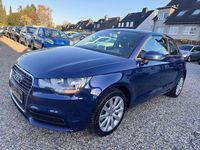 Gebraucht Audi A1 Attraction 122 PS (89 kW) 2011 Blau Kleinwagen