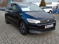 Gebraucht VW Touran Move 150 PS (110 kW) 2025 Schwarz Van / Kleinbus