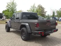 Gebraucht Jeep Gladiator 290 PS (213 kW) 2023 Granite crystal met. clear coa Pickup