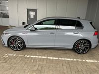 Gebraucht VW Golf VIII GTI 245 PS (180 kW) 2023 Mondsteingrau Limousine
