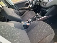 Gebraucht Peugeot 2008 Allure 82 PS (60 kW) 2013 Weiß SUV