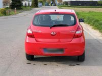 Gebraucht Hyundai i20 2012 Rot Kleinwagen