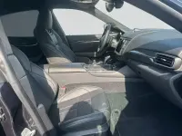Gebraucht Maserati Levante 430 PS (316 kW) 2023 Schwarz SUV