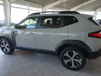 Neu Dacia Duster Journey 155 PS (114 kW) 2026 Grau SUV