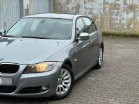 Gebraucht BMW 320 170 PS (125 kW) 2010 Grau Limousine