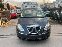 Gebraucht Lancia Musa 95 PS (69 kW) 2008 Grau Van / Kleinbus