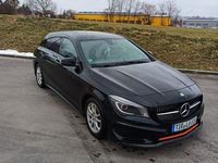 Gebraucht Mercedes CLA200 Shooting Brake 156 PS (114 kW) 2015 Schwarz Kombi