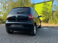 Gebraucht VW Fox 54 PS (39 kW) 2005 Schwarz Kleinwagen