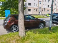 Gebraucht Mazda 3 Edition 105 PS (77 kW) 2012 Braun Limousine