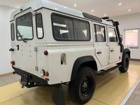 Gebraucht Land Rover Defender 122 PS (89 kW) 2011 Weiß Kombi