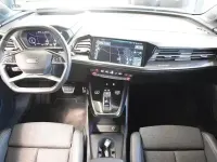 Gebraucht Audi Q4 e-tron S-Line 150 kW (204 PS) 2022 Blau SUV