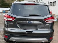Gebraucht Ford Kuga 150 PS (110 kW) 2016 Grau SUV