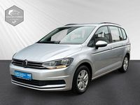 Gebraucht VW Touran 122 PS (89 kW) 2023 Silber Van / Kleinbus