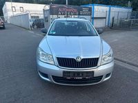 Gebraucht Skoda Octavia Classic 122 PS (89 kW) 2011 Silber Kombi