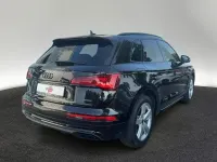 Gebraucht Audi Q5 S-Line 299 PS (219 kW) 2022 0e mythosschwarz metallic SUV