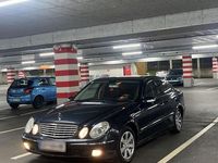 Gebraucht Mercedes E270 177 PS (130 kW) 2002 Blau Limousine