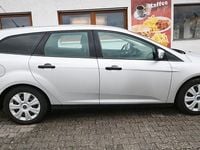 Gebraucht Ford Focus Ambiente 101 PS (74 kW) 2013 Silber Kombi
