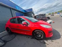 Gebraucht Peugeot 207 86 PS (63 kW) 2005 Rot Kleinwagen