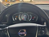 Gebraucht Volvo V60 Momentum 190 PS (139 kW) 2015 Schwarz Kombi