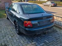 Gebraucht Audi A4 125 PS (91 kW) 1995 Grün Limousine