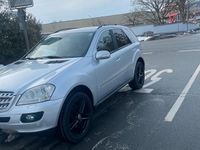 Gebraucht Mercedes ML320 224 PS (164 kW) 2006 Silber SUV
