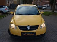 Gebraucht VW Fox Refresh 54 PS (39 kW) 2010 Gelb Kleinwagen