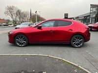 Gebraucht Mazda 3 Selection 150 PS (110 kW) 2022 Magmarot (metallic) Limousine