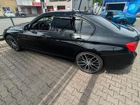 Second-hand BMW 318 143 CP (105 kW) 2012 Negru Berlinǎ