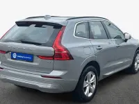 Używany Volvo XC60 Core 197 KM (144 kW) 2023 Szary SUV
