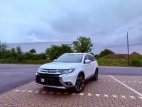 Używany Mitsubishi Outlander 150 KM (110 kW) 2017 Biały SUV