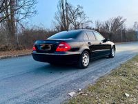 Gebraucht Mercedes E200 122 PS (89 kW) 2004 Schwarz Limousine